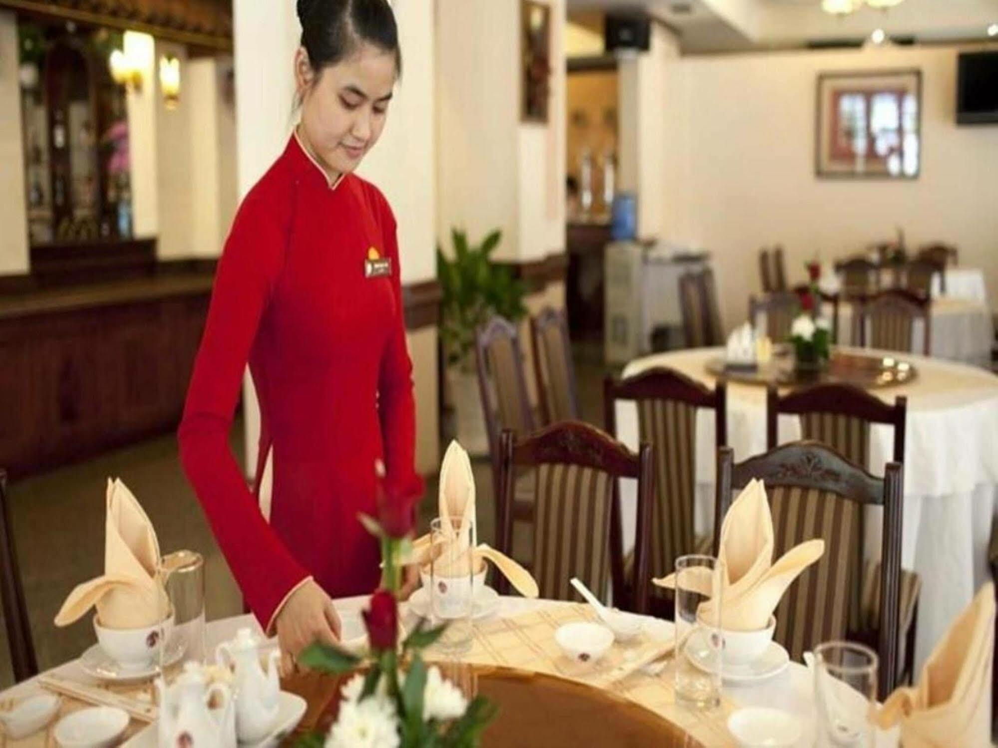Tan Son Nhat 2 Hotel Ho Si Minh-város Kültér fotó