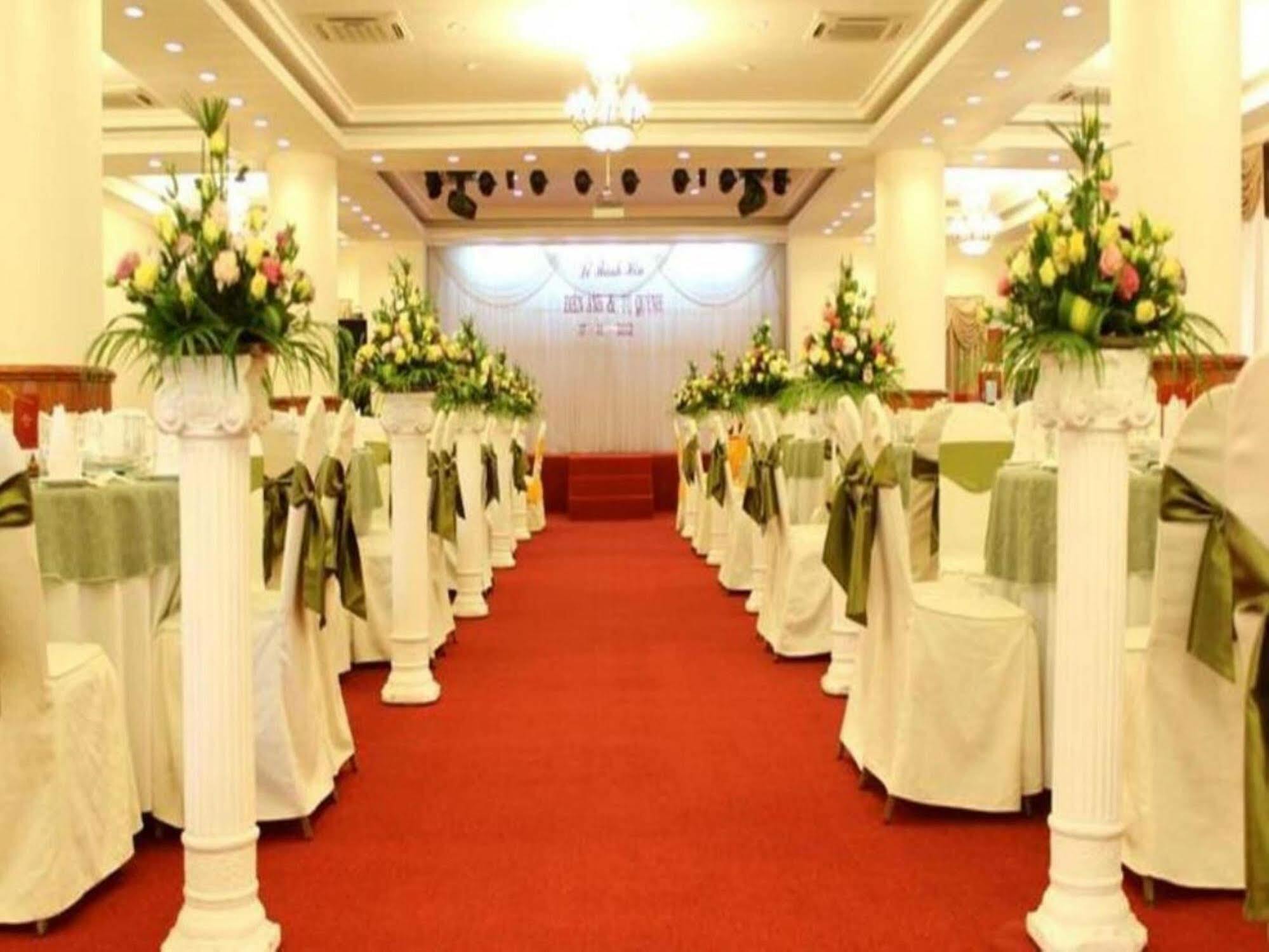 Tan Son Nhat 2 Hotel Ho Si Minh-város Kültér fotó